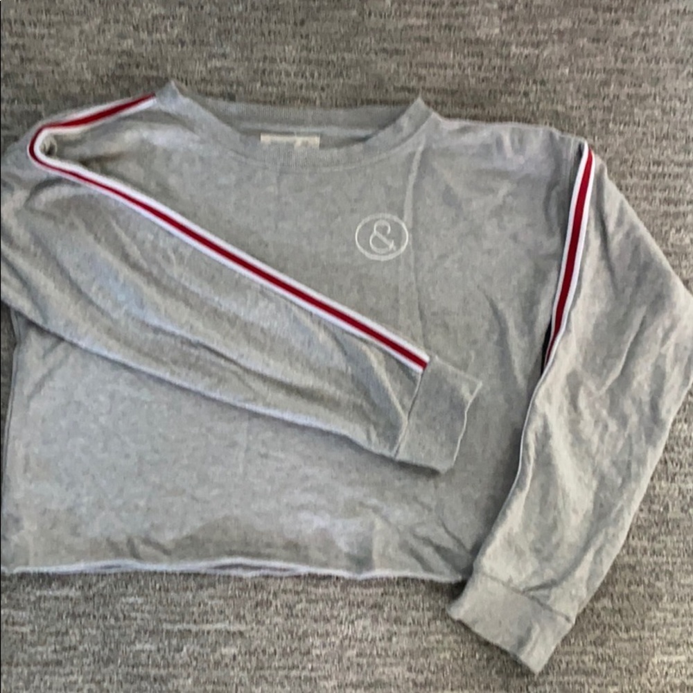 Treasure & Bond gray sweatshirt